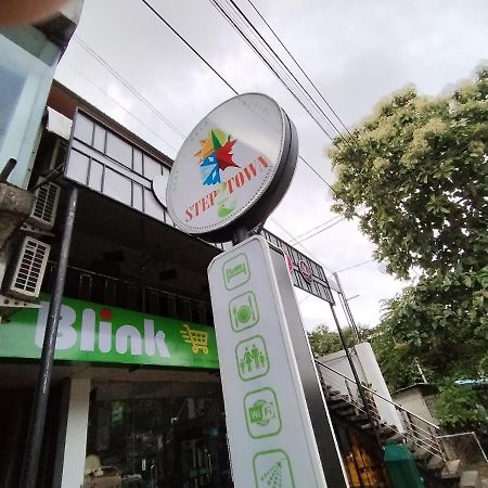 阿努拉德普勒 Ambula Food Court酒店 外观 照片